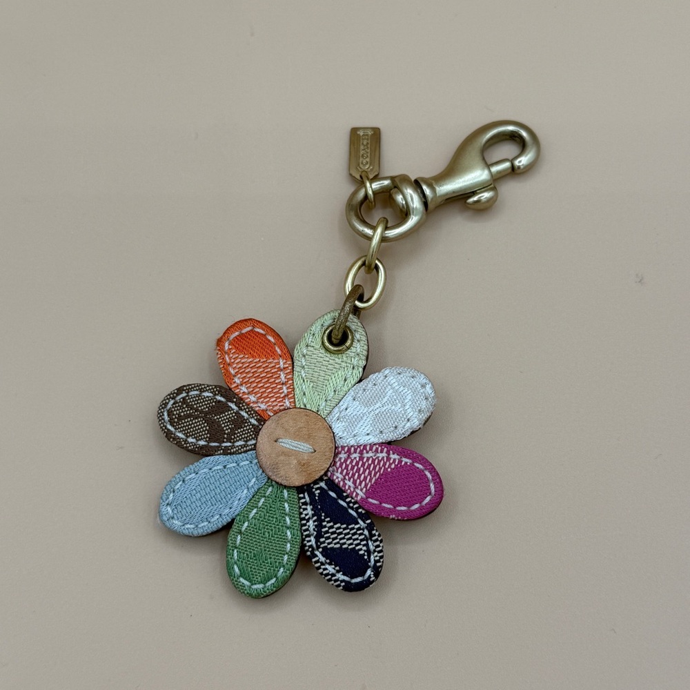 Coach Multicolor Patchwork Daisy Bag Charm with Gold Hardware & Mini Hang Tag - Picture 2 of 6
